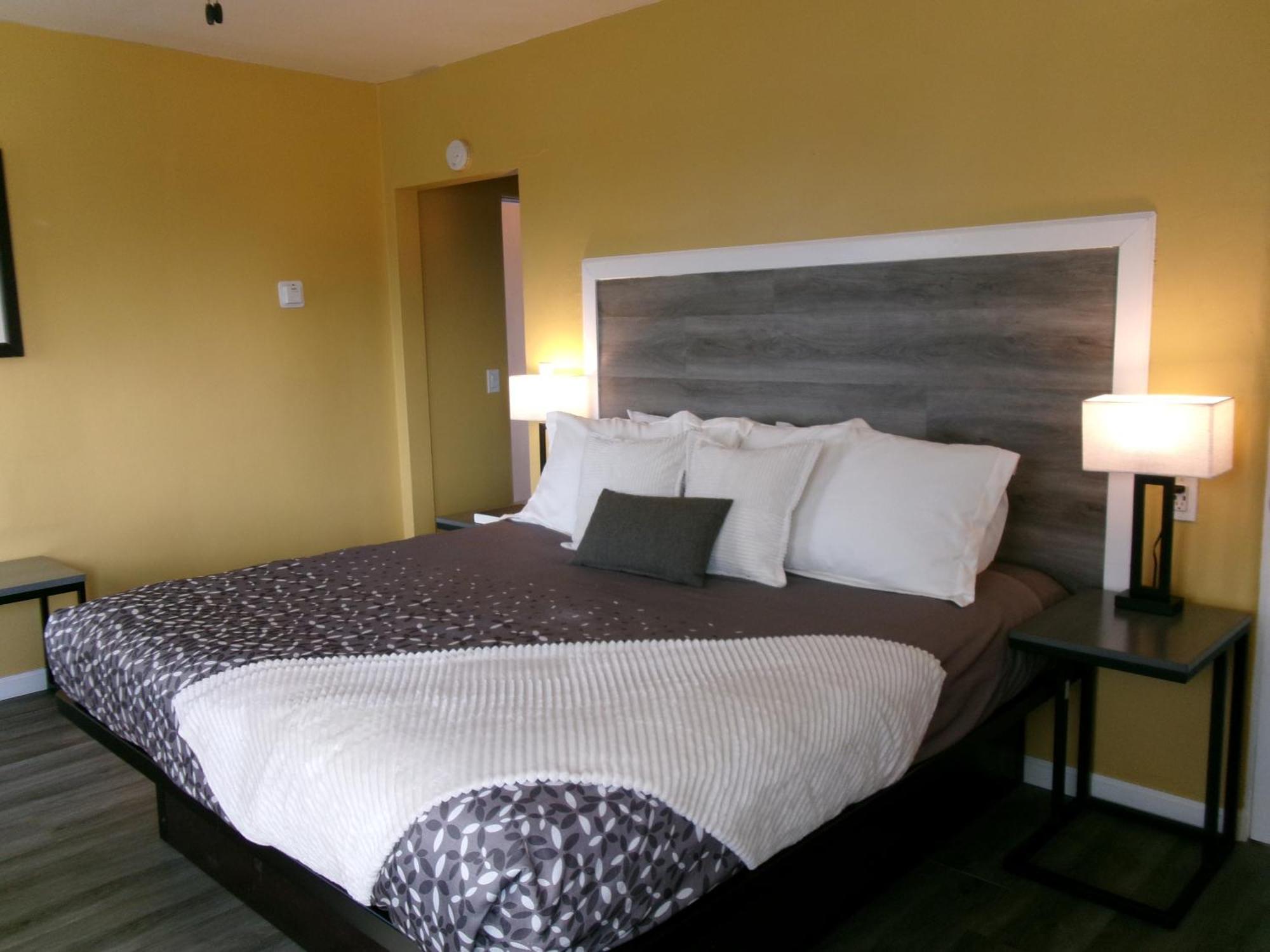 Carmel Wayfarer Inn מראה חיצוני תמונה