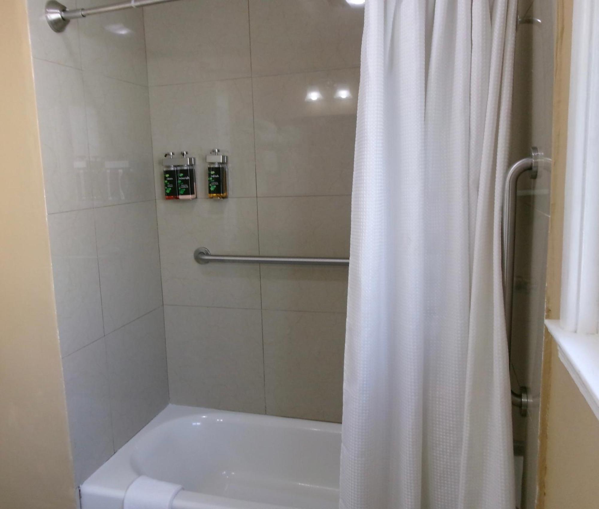 Carmel Wayfarer Inn מראה חיצוני תמונה