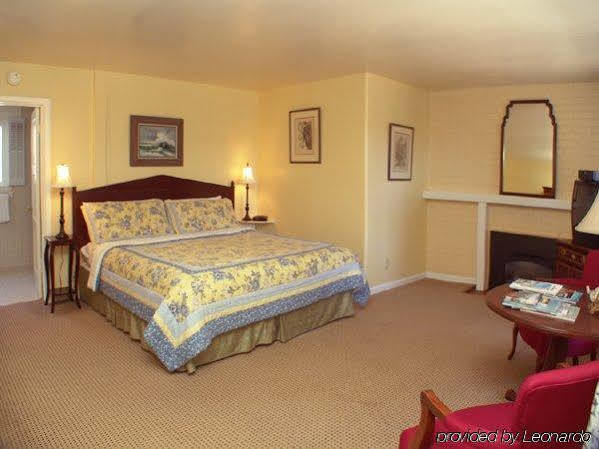 Carmel Wayfarer Inn מראה חיצוני תמונה